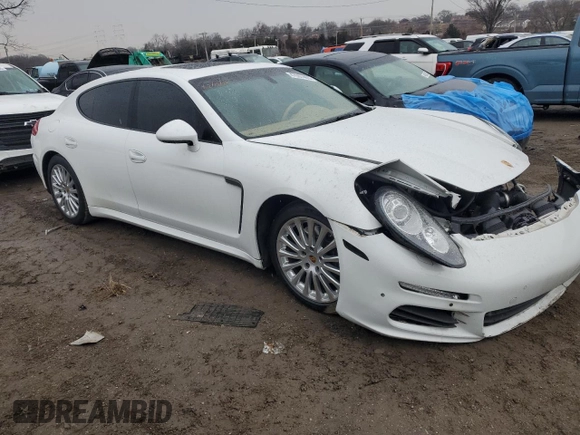 2015 Porsche Panamera 4 with VIN WP0AA2A73FL003376, listed as a Copart auction lot 47067405 with 92,308 mi miles and Salvage Title. Bid and sale history available at DreamBid. Image 4.