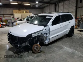 2017 Jeep Grand Cherokee Overland with VIN 1C4RJFCT7HC756626, listed as a Copart auction lot 42944595 with 56,790 mi miles and Salvage Title. Bid and sale history available at carsss.com. Image 1.