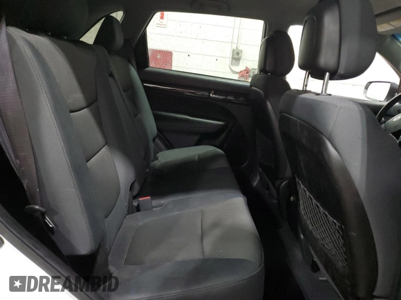 2012 Kia Sorento LX with VIN 5XYKTCA64CG301745, listed as a Copart auction lot 82380944 with 131,528 mi miles and Clean Title. Bid and sale history available at DreamBid. Image 11.