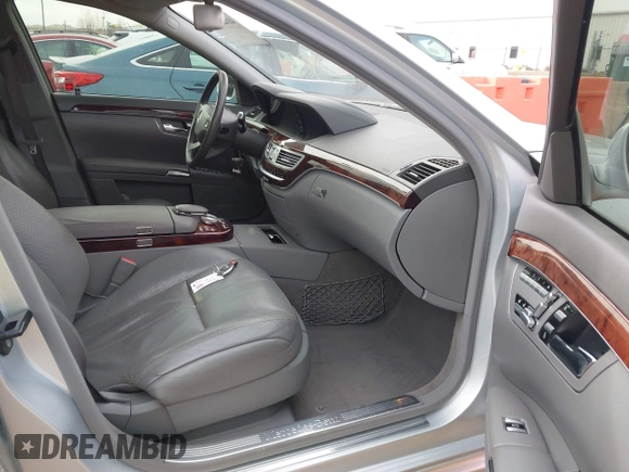 2007 Mercedes-Benz S 550 with VIN WDDNG86X87A130574, listed as a IAAI auction lot 41446793 with 130,606 mi miles and . Bid and sale history available at DreamBid. Image 5.