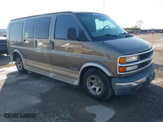 2002 Chevrolet Express Van with VIN 1GBFG15R421225008, listed as a IAAI auction lot 41989417 with NaN miles. Bid and sale history available at carsss.com. Image 1.