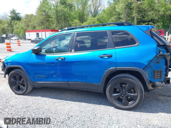 2017 Jeep Cherokee Altitude with VIN 1C4PJLAS7HW663071, listed as a IAAI auction lot 42186905 with 203,296 mi miles and . Bid and sale history available at DreamBid. Image 14.