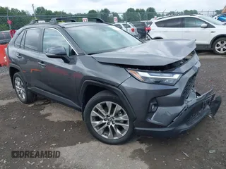 2022 Toyota RAV4 XLE Premium with VIN 2T3A1RFV0NC293265, listed as a IAAI auction lot 42545127 with 34,138 mi miles and . Bid and sale history available at DreamBid. Image 1.