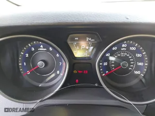 2015 Hyundai Elantra SE with VIN 5NPDH4AE9FH567797, listed as a IAAI auction lot 41175638 with 100,029 mi miles. Bid and sale history available at carsss.com. Image 7.