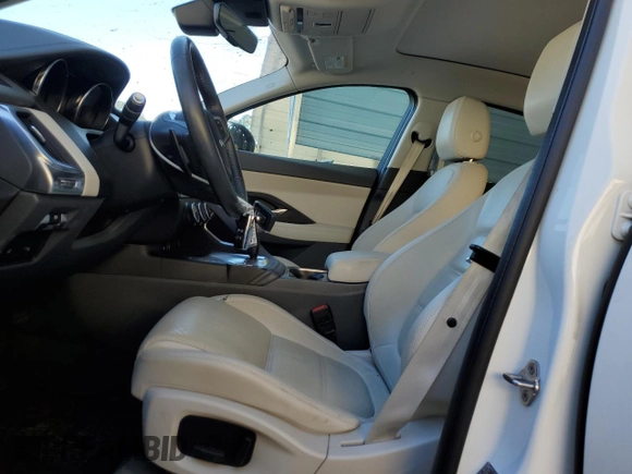 2020 Jaguar E-Pace z VIN SADFK2FX3L1014160, wystawiony jako Copart lot #77092434 z przebiegiem 42 491 mil mil oraz Szkoda całkowita • Salvage title. Historia ofert i sprzedaży dostępna na DreamBid. Obrazek 7.