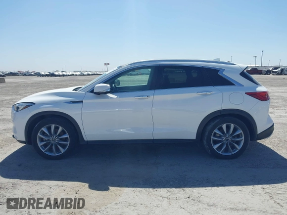 2020 Infiniti QX50 ESSENTIAL with VIN 3PCAJ5M32LF103266, listed as a IAAI auction lot 41822904 with 39,834 mi miles. Bid and sale history available at carsss.com. Image 13.