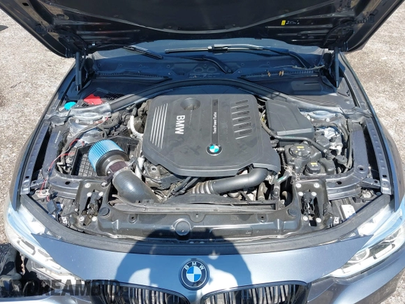 2018 BMW 3 Series 340i z VIN WBA8B3G57JNU36801, wystawiony jako IAAI lot #42524722 z przebiegiem 63 787 mil mil oraz . Historia ofert i sprzedaży dostępna na DreamBid. Obrazek 10.