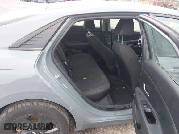 2021 Hyundai Elantra SEL with VIN KMHLM4AG6MU212660, listed as a IAAI auction lot 40806363 with 32,208 mi miles. Bid and sale history available at carsss.com. Image 8.
