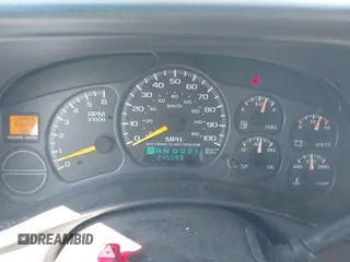 2000 Chevrolet Silverado 1500 with VIN 1GCEC14V1YZ105095, listed as a IAAI auction lot 42059944 with 245,089 mi miles and . Bid and sale history available at DreamBid. Image 7.