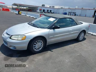 2001 Chrysler Sebring z VIN 1C3EL45UX1N624672, wystawiony jako IAAI lot #42423100 z przebiegiem 49 826 mil mil oraz . Historia ofert i sprzedaży dostępna na DreamBid. Obrazek 12.