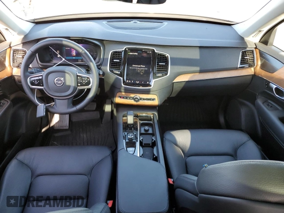 2023 Volvo XC90 Plus Bright Theme with VIN YV4H60CN4P1955118, listed as a Copart auction lot 54465334 with 13,014 mi miles and Salvage title. Bid and sale history available at DreamBid. Image 8.