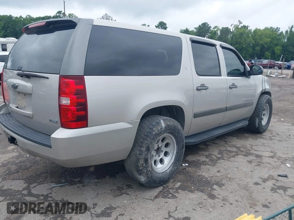 2007 Chevrolet Suburban LT с VIN 3GNFC16057G172472, выставлен на аукционе IAAI как лот 42716676 с пробегом 262 281 миль миль и . История ставок и продаж доступна на DreamBid. Изображение 4.