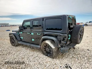 2022 Jeep Wrangler Unlimited Sahara with VIN 1C4JJXP61NW170425, listed as a Copart auction lot 60683715 with 51,847 mi miles and Salvage title. Bid and sale history available at DreamBid. Image 2.