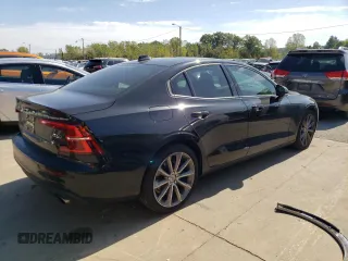 2019 Volvo S60 Momentum with VIN 7JRA22TK6KG009059, listed as a Copart auction lot 68901443 with 47,032 mi miles. Bid and sale history available at carsss.com. Image 3.