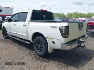 2004 Nissan Titan LE with VIN 1N6AA07B34N515783, listed as a IAAI auction lot 42109749 with 228,326 mi miles and . Bid and sale history available at carsss.com. Image 3.