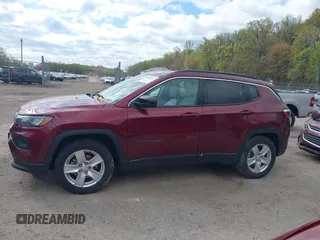 2022 Jeep Compass Latitude with VIN 3C4NJCBB2NT139933, listed as a IAAI auction lot 41886634 with 28,144 mi miles and . Bid and sale history available at DreamBid. Image 14.