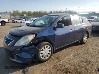 2013 Nissan Versa S Plus z VIN 3N1CN7AP5DL862130, wystawiony jako Copart lot #54241425 z przebiegiem 107 249 mil mil oraz Szkoda całkowita • Salvage title. Historia ofert i sprzedaży dostępna na DreamBid. Obrazek 1.