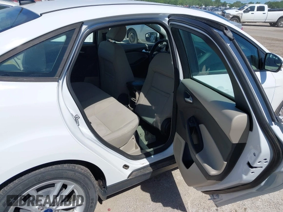 2015 Ford Focus SE with VIN 1FADP3F26FL289857, listed as a IAAI auction lot 42206474 with 111,287 mi miles and . Bid and sale history available at DreamBid. Image 8.