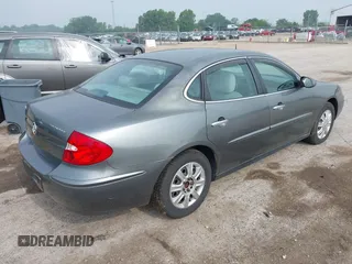 2005 Buick LaCrosse CX z VIN 2G4WC532751331807, wystawiony jako IAAI lot #42421785 z przebiegiem 104 039 mil mil oraz . Historia ofert i sprzedaży dostępna na DreamBid. Obrazek 4.