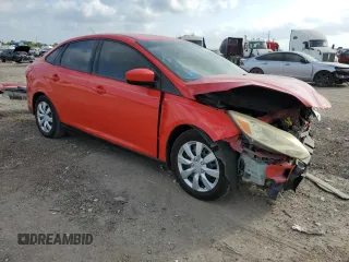 2012 Ford Focus SE with VIN 1FAHP3F21CL409819, listed as a Copart auction lot 53702165 with 131,739 mi miles and Salvage Title. Bid and sale history available at carsss.com. Image 4.