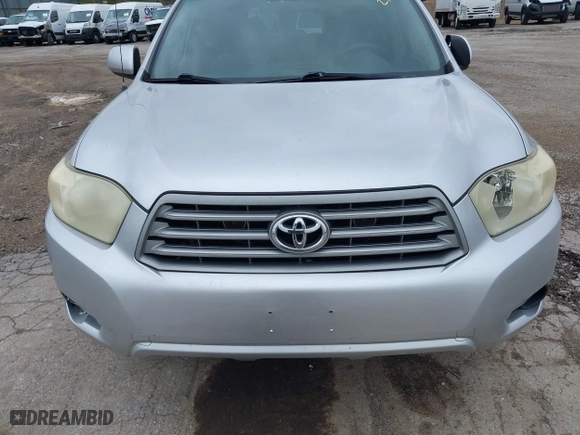 2009 Toyota Highlander with VIN JTEDS41A792092585, listed as a IAAI auction lot 42092110 with 266,217 mi miles. Bid and sale history available at carsss.com. Image 6.