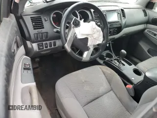 2015 Toyota Tacoma with VIN 5TFTX4CN2FX059963, listed as a Copart auction lot 52439765 with 292,720 mi miles and Salvage title. Bid and sale history available at DreamBid. Image 8.