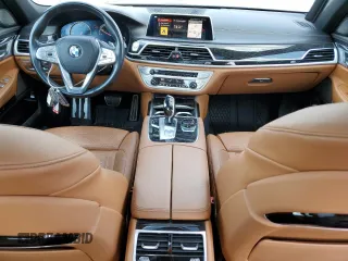 2019 BMW 7 Series 740i xDrive with VIN WBA7E4C50KGV70120, listed as a Copart auction lot 67268954 with 39,639 mi miles and Salvage Title. Bid and sale history available at DreamBid. Image 8.