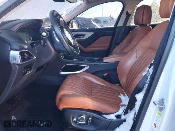 2019 Jaguar F-Pace 30t Portfolio with VIN SADCN2GX5KA365434, listed as a Copart auction lot 41701755 with 59,124 mi miles and Salvage title. Bid and sale history available at DreamBid. Image 7.