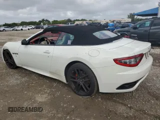 2015 Maserati GranTurismo Sport z VIN ZAM45VMA2F0154541, wystawiony jako Copart lot #79026524 z przebiegiem 38 791 mil mil oraz Nie do naprawy • Non repairable. Historia ofert i sprzedaży dostępna na DreamBid. Obrazek 2.