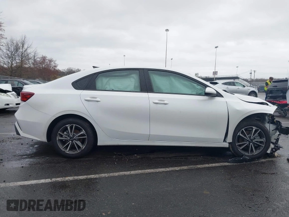 2022 Kia Forte LXS with VIN 3KPF24AD0NE455376, listed as a IAAI auction lot 41943951 with 52,535 mi miles and . Bid and sale history available at DreamBid. Image 13.