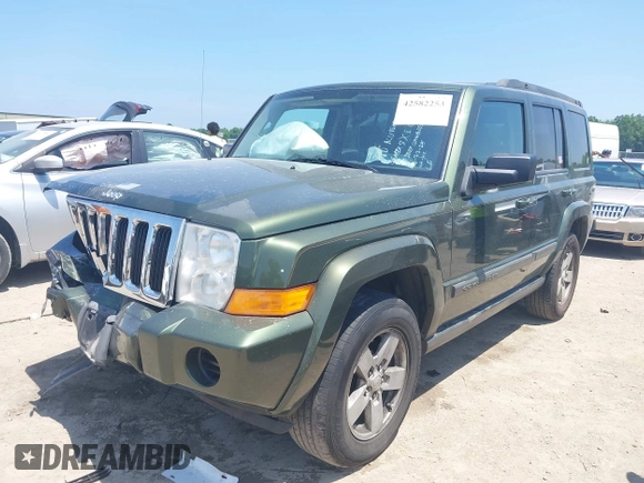 2008 Jeep Commander Sport z VIN 1J8HG48K88C232277, wystawiony jako IAAI lot #42582253 z przebiegiem 159 912 mil mil oraz . Historia ofert i sprzedaży dostępna na DreamBid. Obrazek 18.