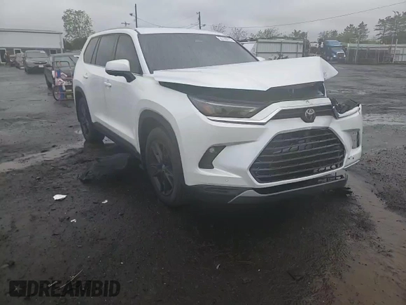 2024 Toyota Highlander XLE with VIN 5TDAAAB56RS056857, listed as a Copart auction lot 55140015 with 11,832 mi miles and Salvage title. Bid and sale history available at DreamBid. Image 14.