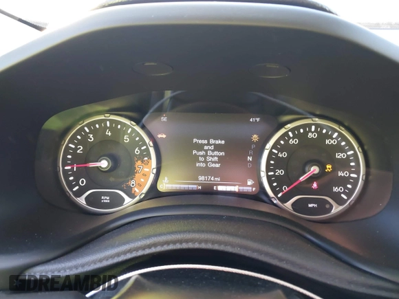 2017 Jeep Renegade Deserthawk z VIN ZACCJBCBXHPG50494, wystawiony jako IAAI lot #41858069 z przebiegiem 98 174 mil mil oraz . Historia ofert i sprzedaży dostępna na DreamBid. Obrazek 7.