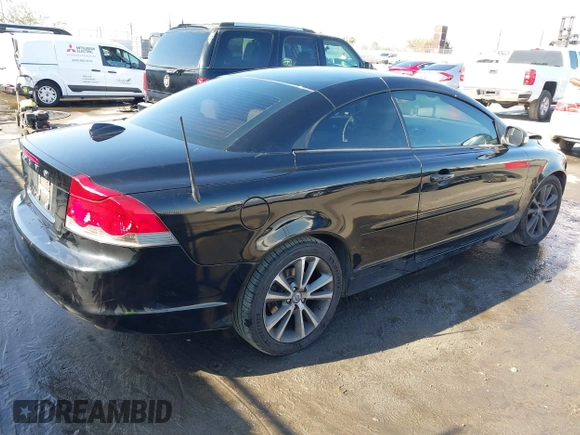 2010 Volvo C70 with VIN YV1672MC3AJ092099, listed as a IAAI auction lot 42001790 with 122,863 mi miles. Bid and sale history available at carsss.com. Image 4.