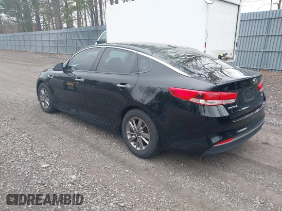 2016 Kia Optima LX Turbo with VIN 5XXGT4L16GG095223, listed as a IAAI auction lot 42096726 with 89,833 mi miles. Bid and sale history available at carsss.com. Image 3.