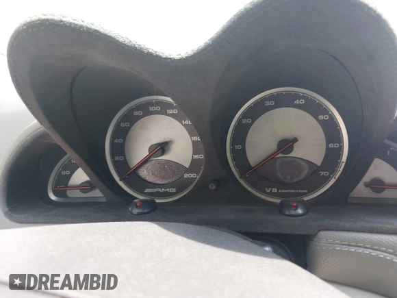 2005 Mercedes-Benz SL 55 AMG with VIN WDBSK74F85F101039, listed as a IAAI auction lot 42812397 with 76,452 mi miles and . Bid and sale history available at DreamBid. Image 7.