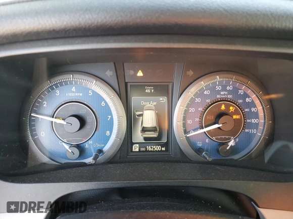 2017 Toyota Sienna XLE Auto Access Seat with VIN 5TDYZ3DC7HS872604, listed as a Copart auction lot 84915364 with 162,500 mi miles and Salvage Title. Bid and sale history available at DreamBid. Image 9.