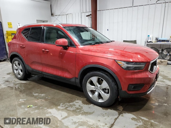 2020 Volvo XC40 Momentum z VIN YV4162UK9L2276791, wystawiony jako Copart lot #87115964 z przebiegiem 43 704 mil mil oraz Szkoda całkowita • Salvage title. Historia ofert i sprzedaży dostępna na DreamBid. Obrazek 4.