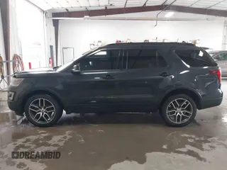2017 Ford Explorer Sport с VIN 1FM5K8GT4HGD88332, выставлен на аукционе IAAI как лот 42361932 с пробегом 87 325 миль миль и . История ставок и продаж доступна на DreamBid. Изображение 15.