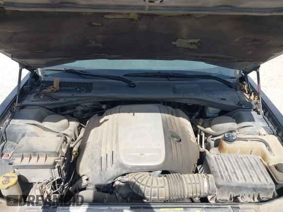 2006 Chrysler 300 C with VIN 2C3KA63H56H316500, listed as a IAAI auction lot 41811247 with 135,100 mi miles. Bid and sale history available at carsss.com. Image 10.