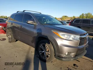 2016 Toyota Highlander XLE z VIN 5TDJKRFH0GS500635, wystawiony jako Copart lot #73833634 z przebiegiem 108 884 mil mil oraz Czysty tytuł • Clean title. Historia ofert i sprzedaży dostępna na DreamBid. Obrazek 4.