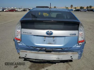 2014 Toyota Prius with VIN JTDKN3DP3E3056040, listed as a Copart auction lot 60704455 with 133,261 mi miles and Salvage title. Bid and sale history available at DreamBid. Image 6.