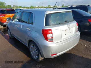 2008 Scion xD z VIN JTKKU10468J005689, wystawiony jako IAAI lot #42178257 z przebiegiem 165 553 mil mil oraz . Historia ofert i sprzedaży dostępna na DreamBid. Obrazek 3.