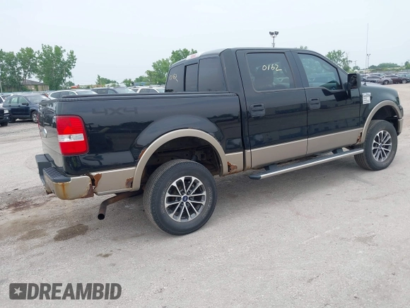 2006 Ford F-150 XLT z VIN 1FTPW14576FB34065, wystawiony jako IAAI lot #42500162 z przebiegiem 212 114 mil mil oraz . Historia ofert i sprzedaży dostępna na DreamBid. Obrazek 4.