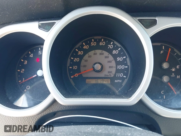 2004 Toyota 4Runner SR5 with VIN JTEBU14R940023936, listed as a IAAI auction lot 41991900 with 161,948 mi miles and . Bid and sale history available at DreamBid. Image 7.