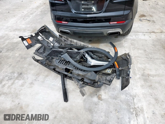 2020 Cadillac XT4 FWD Premium Luxury with VIN 1GYFZCR40LF073517, listed as a Copart auction lot 60121635 with 79,450 mi miles and Salvage title. Bid and sale history available at DreamBid. Image 13.