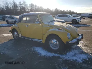 1976 Volkswagen Beetle with VIN 1562175467, listed as a Copart auction lot 41913705 with 14,471 mi miles and Clean Title. Bid and sale history available at DreamBid. Image 4.
