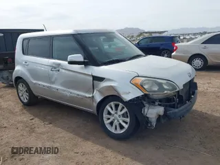 2012 Kia Soul + with VIN KNDJT2A62C7363485, listed as a IAAI auction lot 41576357 with 172,124 mi miles. Bid and sale history available at carsss.com. Image 1.