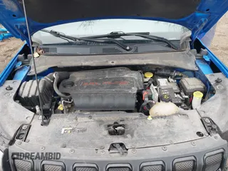 2022 Jeep Compass Latitude z VIN 3C4NJCBB9NT172153, wystawiony jako IAAI lot #41918327 z przebiegiem 95 504 mil mil oraz . Historia ofert i sprzedaży dostępna na DreamBid. Obrazek 10.