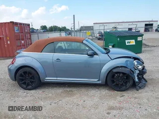 2019 Volkswagen Beetle S with VIN 3VW5DAAT2KM508489, listed as a IAAI auction lot 42539059 with Not provided miles and . Bid and sale history available at DreamBid. Image 13.